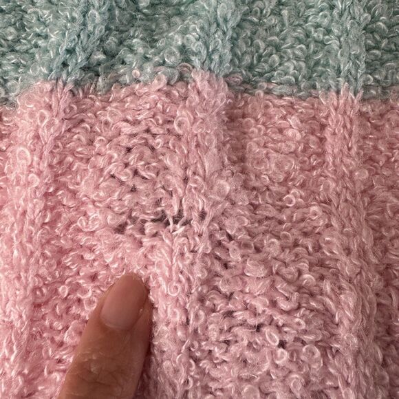 Glamour Knit Striped Pastel V Neck Sweater Size Small - Picture 4 of 7